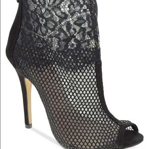Jeopardy Mesh Lace Booties